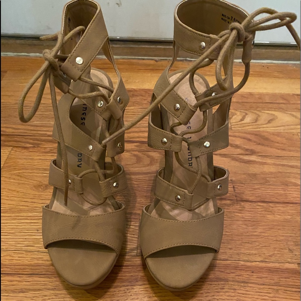 Women’s wedges.